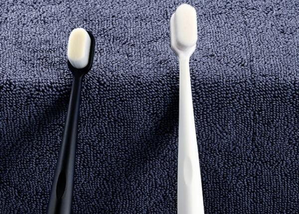 成人超細(xì)毛牙刷好用嗎？超細(xì)毛牙刷讓牙齒洗得徹底！
