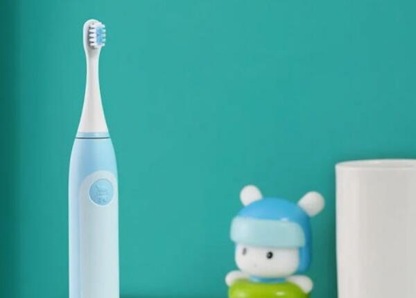 牙刷使用介紹：兒童電動牙刷第一次使用如何操作？